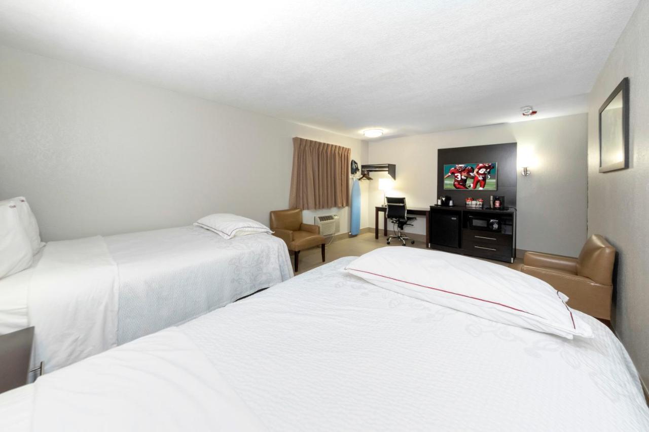 เรด รูฟ พลัส+ ฮันต์สวิลล์ Hotel ภายนอก รูปภาพ